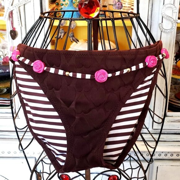 Vintage Betsey Johnson Bikini Pink 3D Rose Brown Hearts Fabric Swimsuit Size L M - Picture 9 of 14